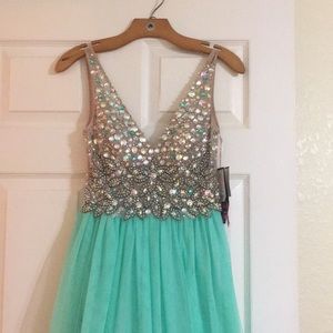 Blondie Nites prom dress